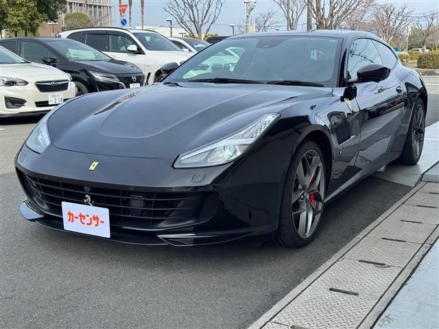FERRARI GTC4 LUSSO T