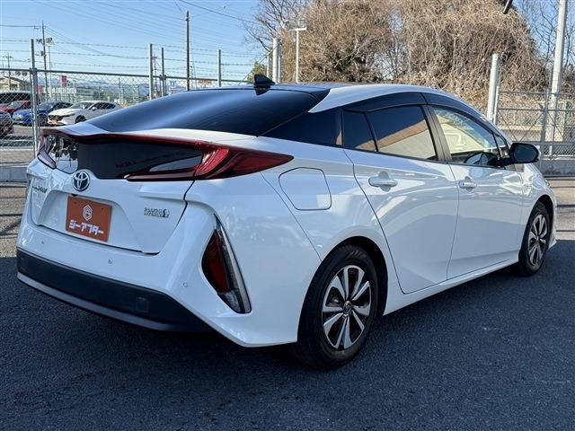 PRIUS PHV