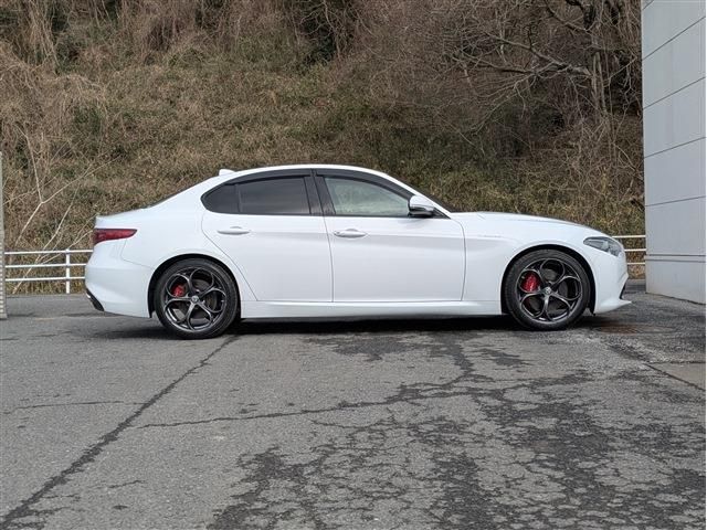 ALFAROMEO Giulia