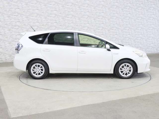 PRIUS Alpha