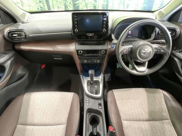 YARIS CROSS HYBRID