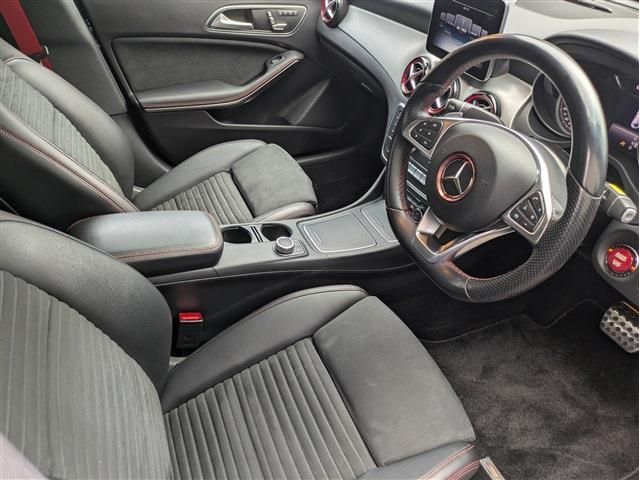 MERCEDES BENZ CLA class