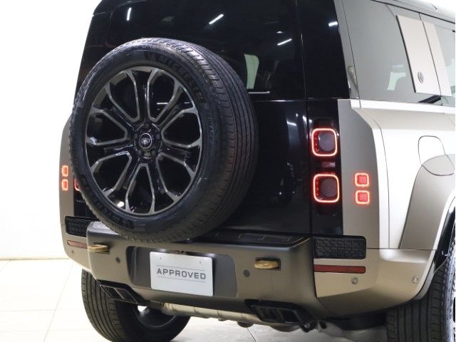 ROVER DEFENDER