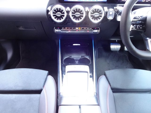 MERCEDES BENZ GLA class