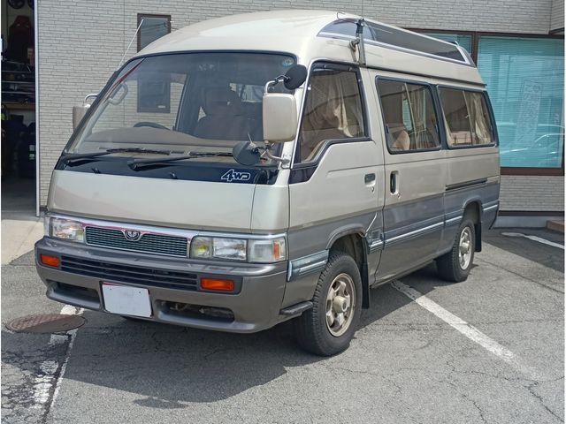 CARAVAN van 4WD