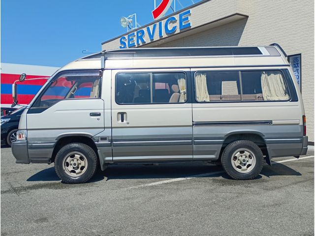 CARAVAN van 4WD