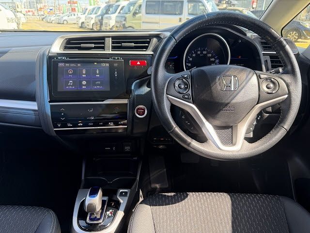 FIT HYBRID