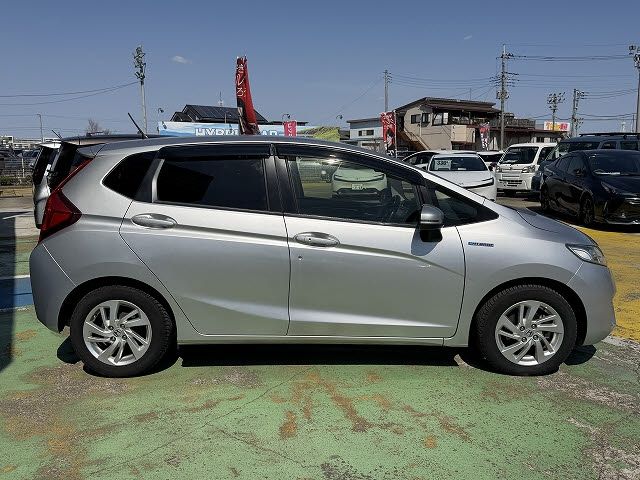 FIT HYBRID