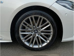 CROWN sedan hybrid