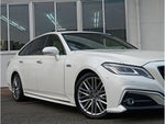 CROWN sedan hybrid