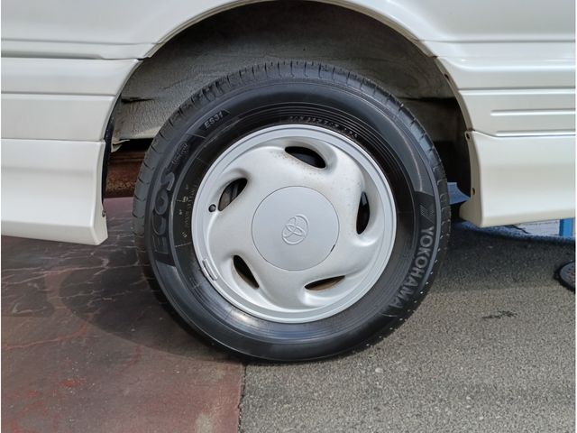 ESTIMA  4WD