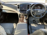 CROWN sedan hybrid
