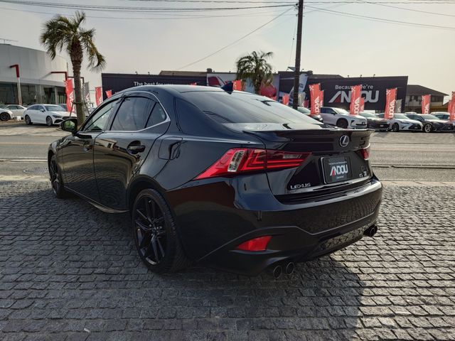 LEXUS IS300h