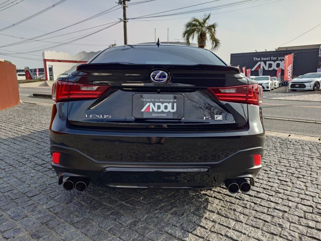 LEXUS IS300h