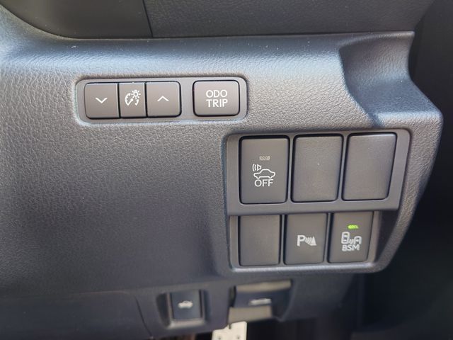 LEXUS IS300h