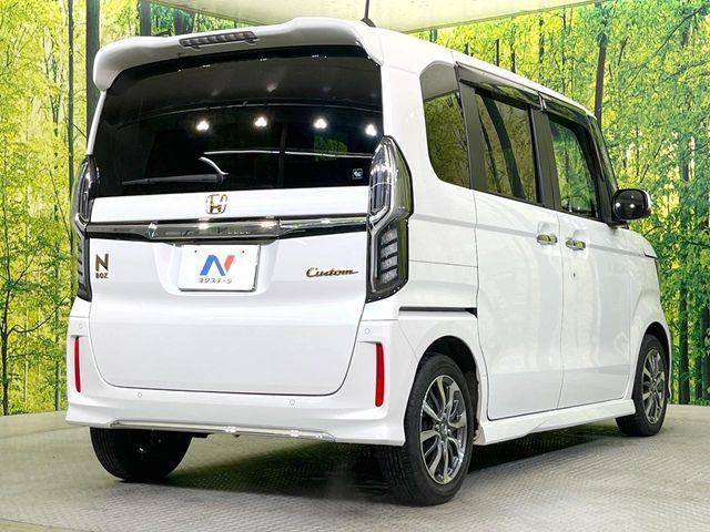 N BOX CUSTOM