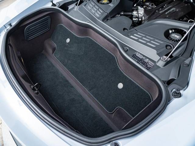 MASERATI MC20
