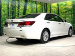 CROWN sedan hybrid