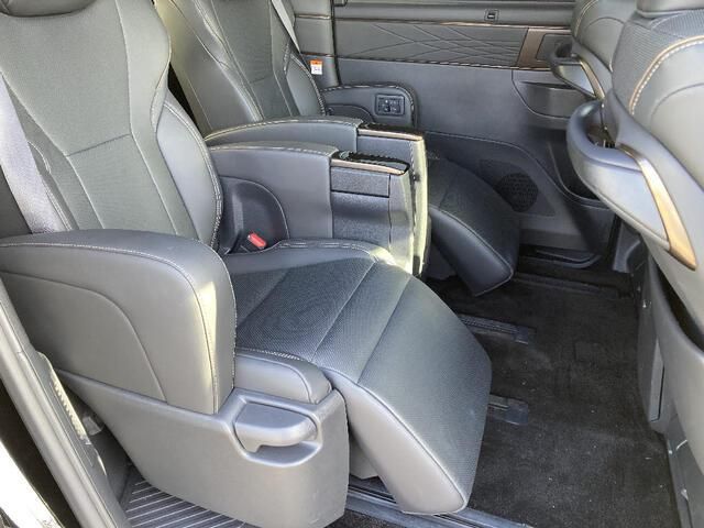 ALPHARD hybrid 4WD
