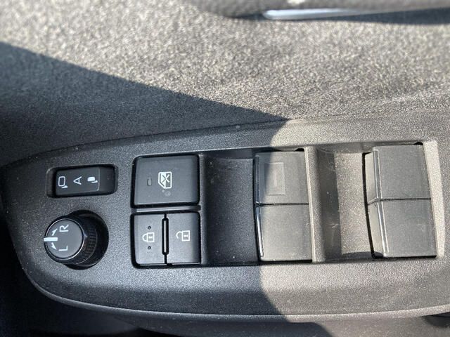 YARIS CROSS HYBRID