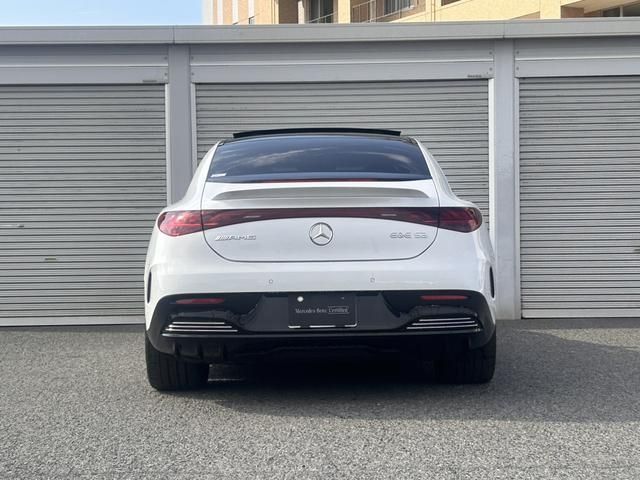 MERCEDES AMG EQE