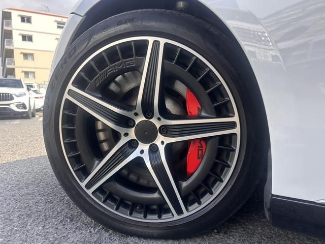 MERCEDES AMG EQE