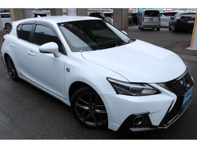 LEXUS CT200h