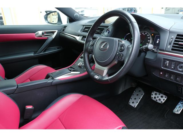 LEXUS CT200h
