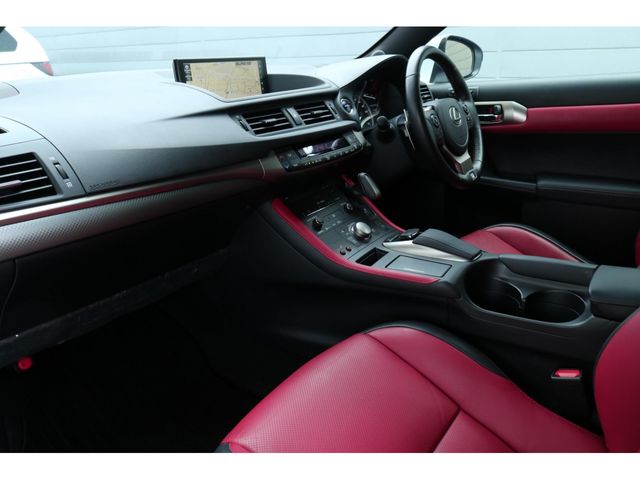 LEXUS CT200h