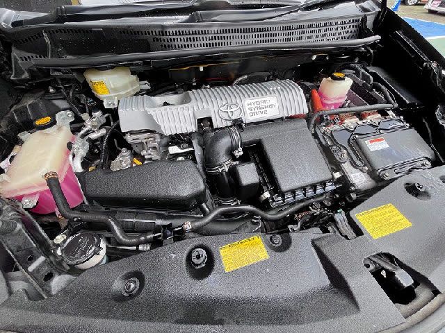 PRIUS Alpha
