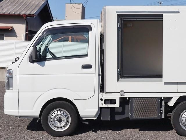 CARRY truck