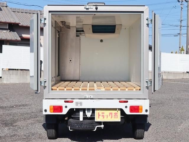 CARRY truck