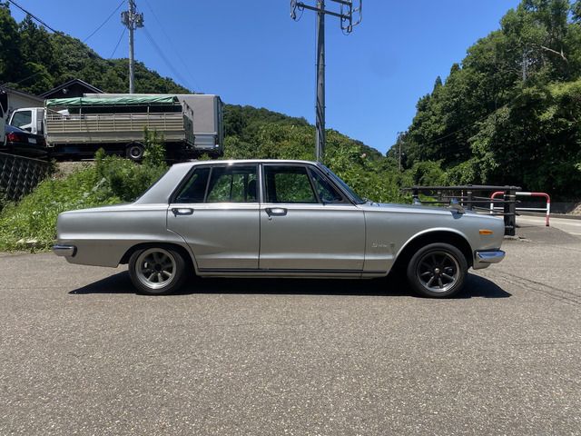 SKYLINE