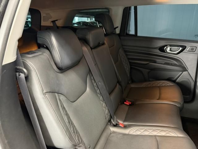 JEEP COMMANDER