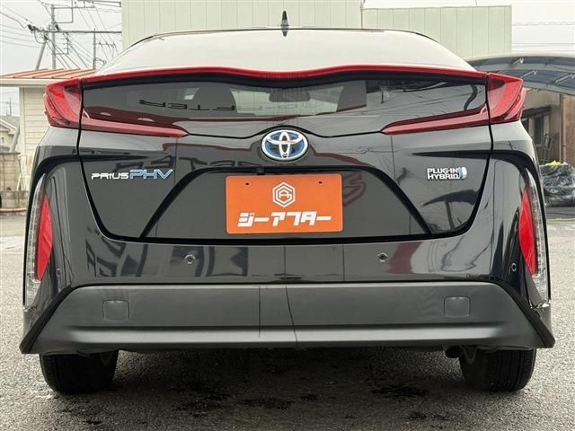 PRIUS PHV