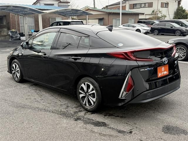 PRIUS PHV