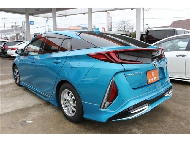 PRIUS PHV
