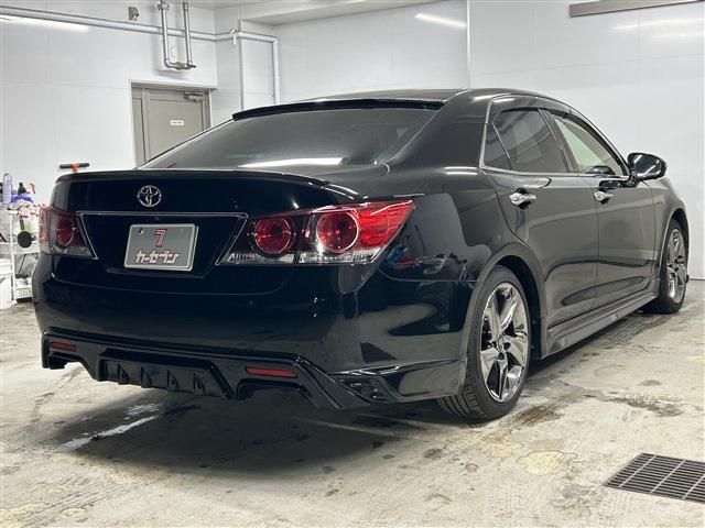 CROWN sedan 4WD