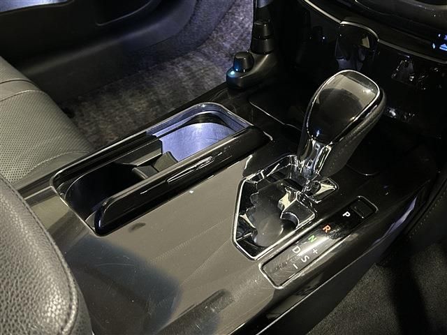CROWN sedan 4WD