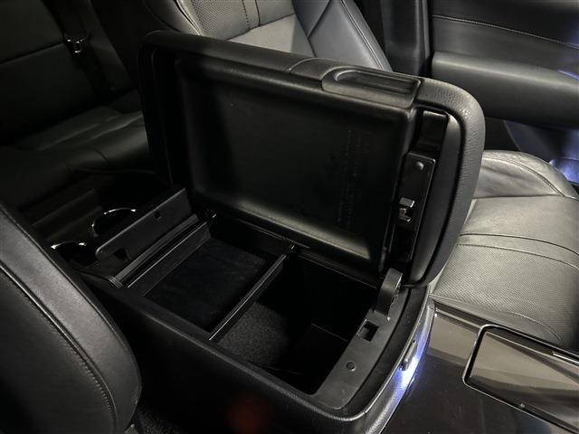 CROWN sedan 4WD