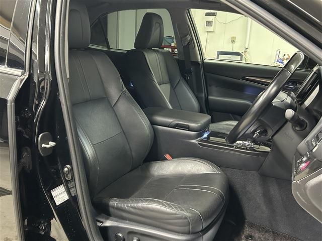 CROWN sedan 4WD