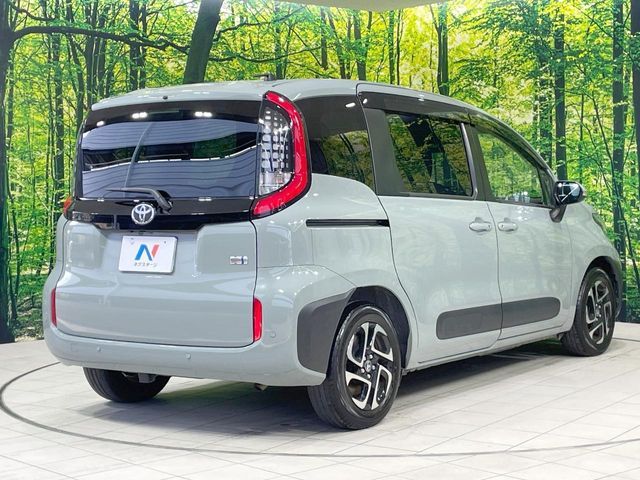 SIENTA HYBRID