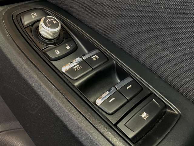 SUBARU XV HYBRID