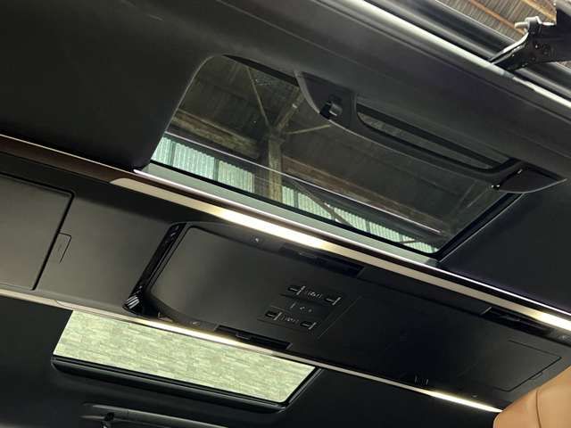VELLFIRE  HYBRID