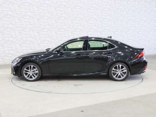LEXUS IS300h