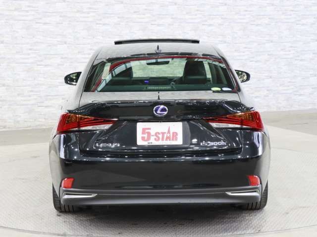 LEXUS IS300h