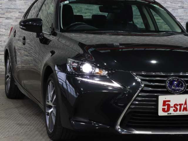 LEXUS IS300h