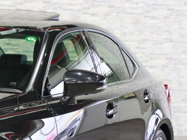LEXUS IS300h
