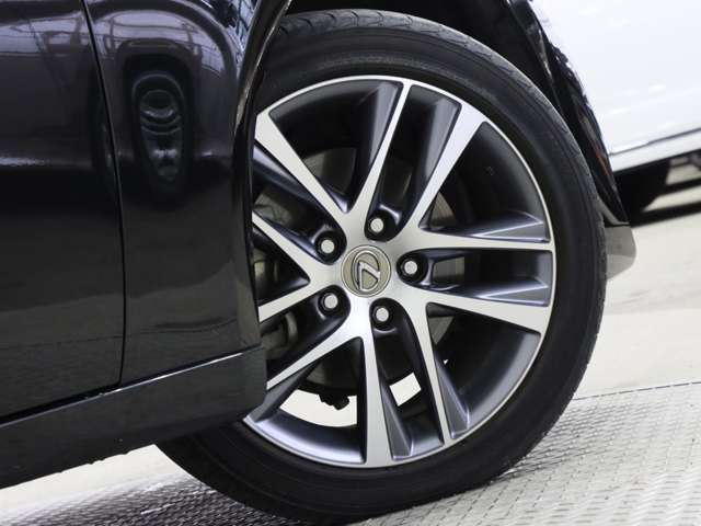 LEXUS IS300h