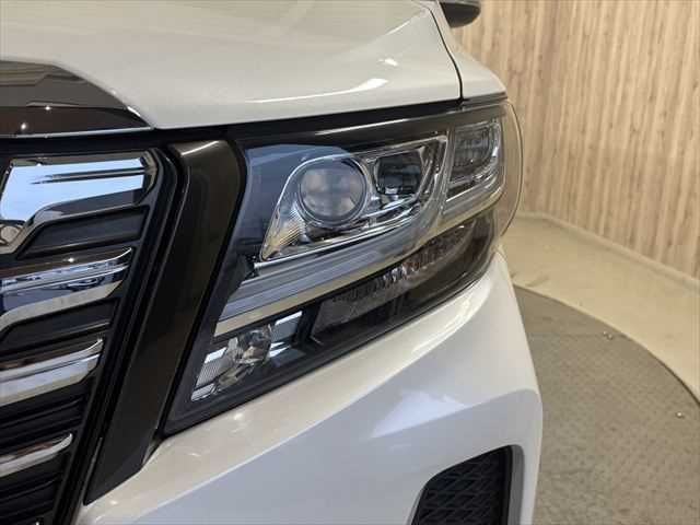 ALPHARD hybrid 4WD